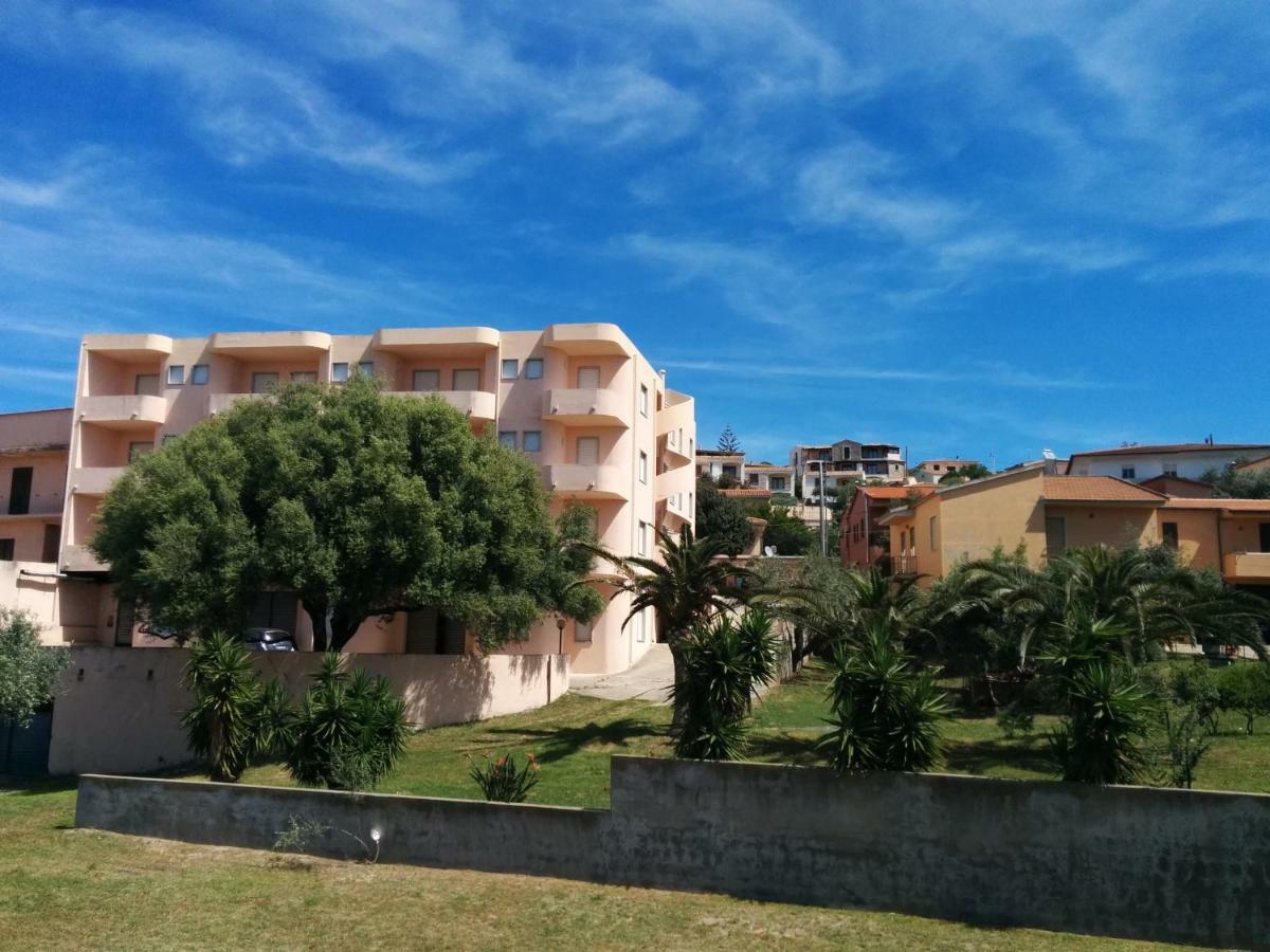 Hotel Panorama Badesi Esterno foto