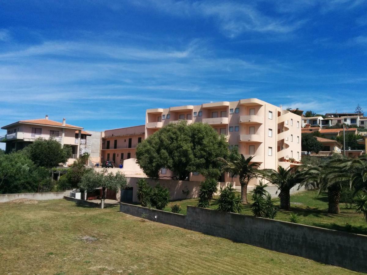 Hotel Panorama Badesi Esterno foto